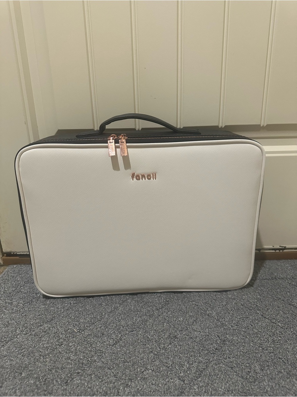 fancii Madison Large White Pro Travel Makeup Case with Rose Gold Accents